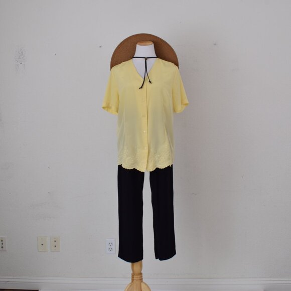 Vintage 90s Yellow Polyester Embroidered Blouse‎ | size Large - Picture 9 of 12
